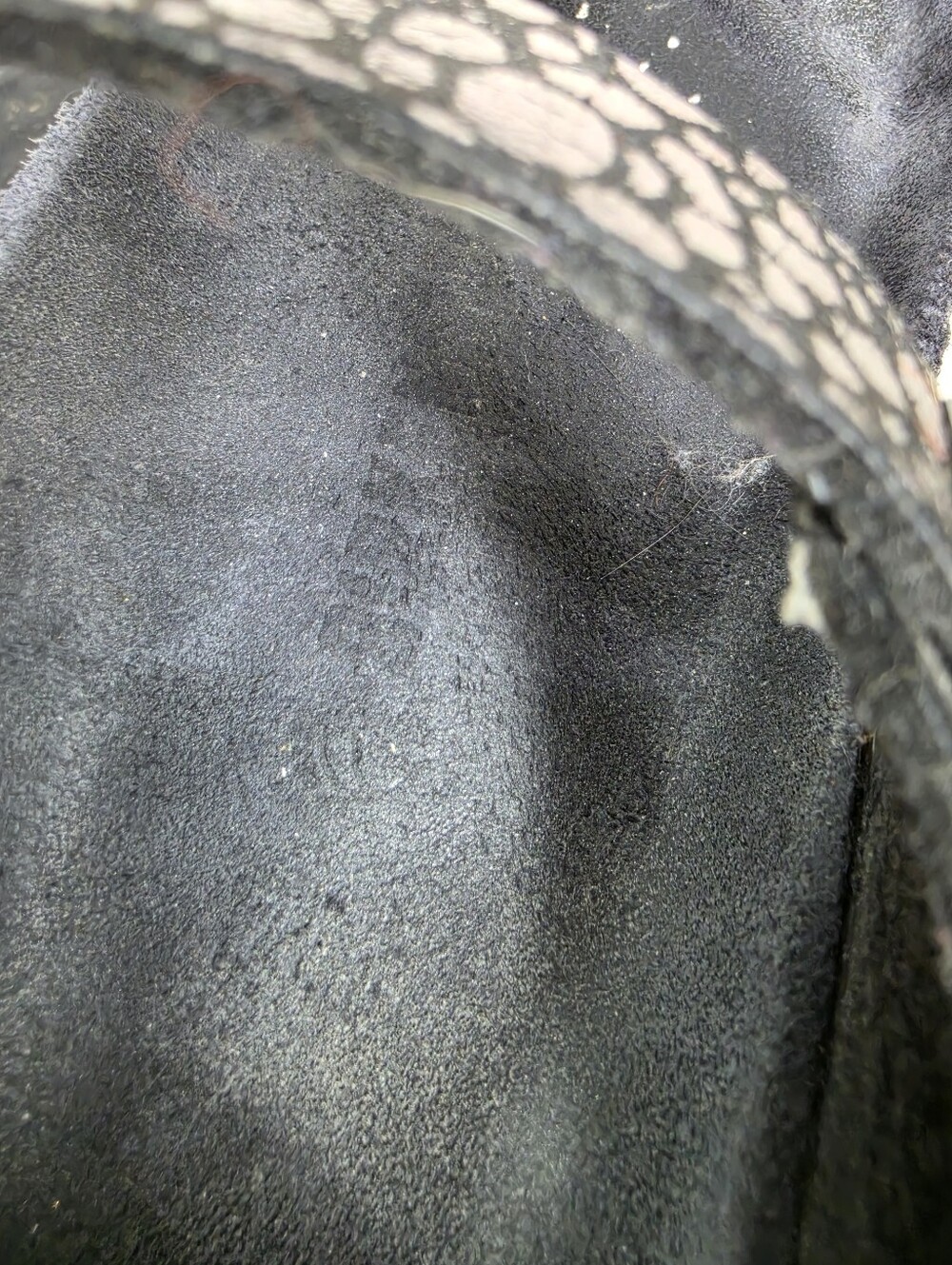 Birkenstock Gizeh Metallic Black Patterned Thong Sandals - Picture 10 of 13